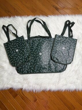 Set of 3 Lululemon Large and Small Reusable Tote Bag Trio Limited Rare Print